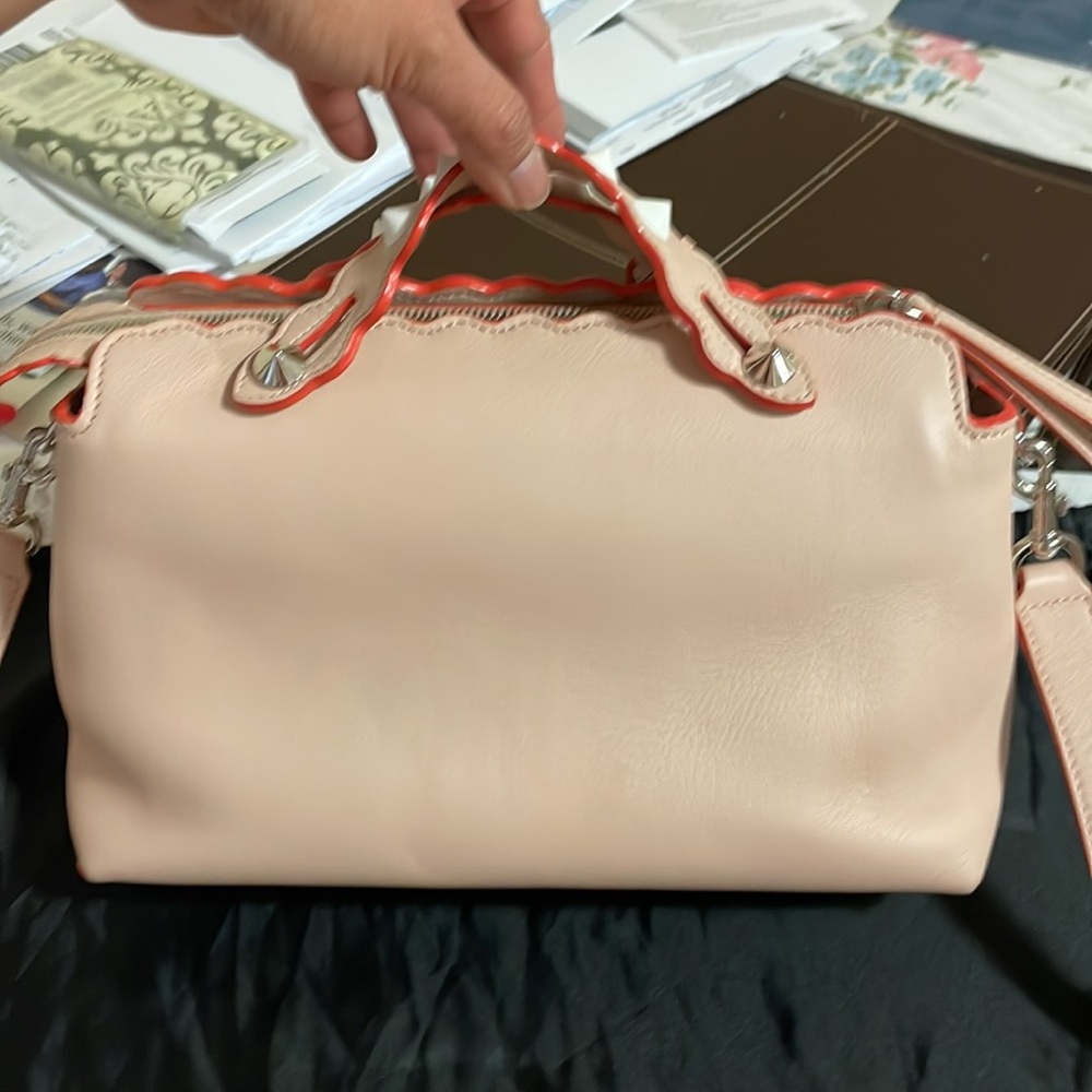 SOLD❤️Authentic Fendi By the way Med Vit.Dolce stud 2 eay - Picture 4 of 17